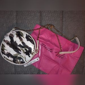 NWT mali + Lili crossbody camo bag